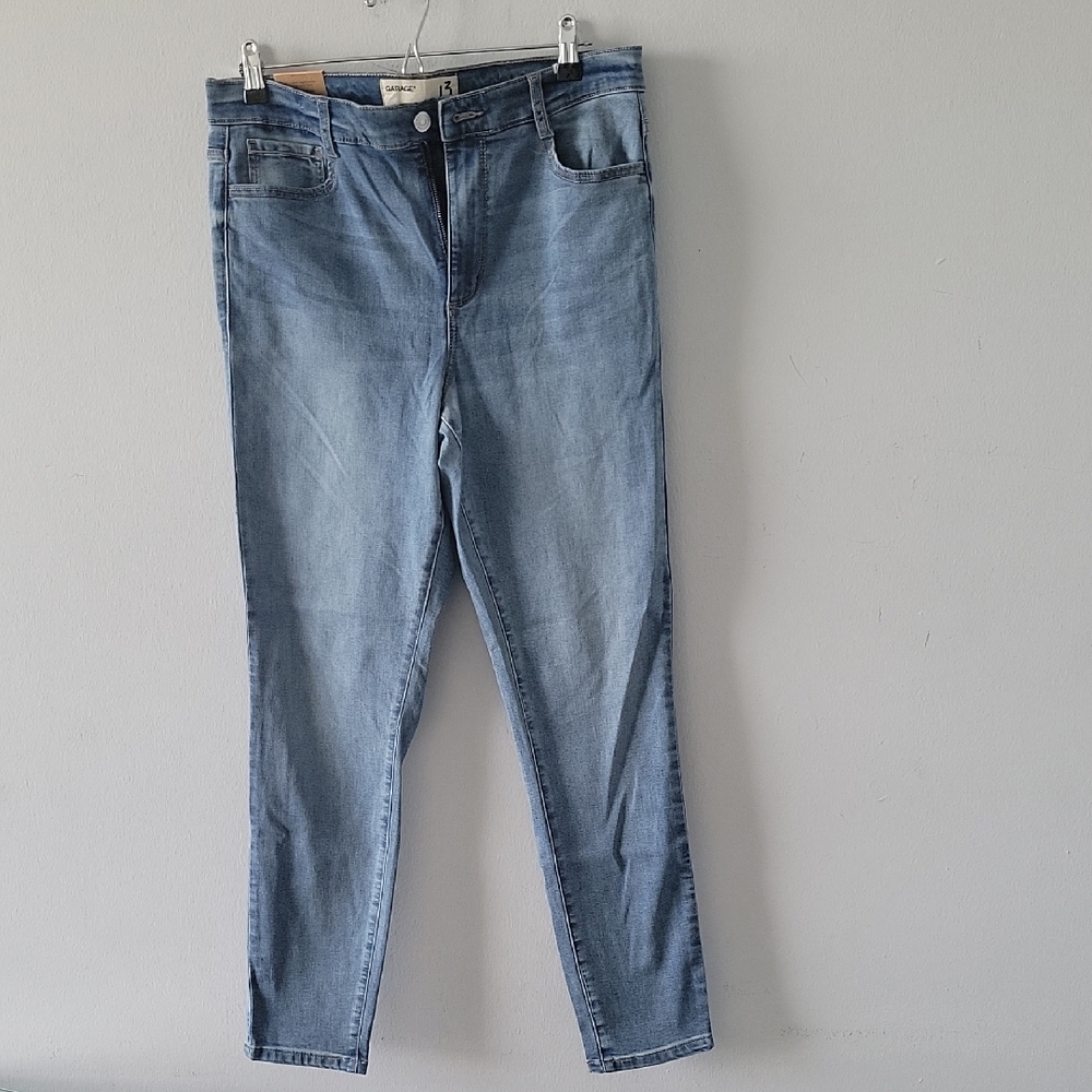 Women's Light Blue Jeans
